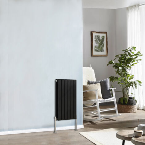 Designer Radiator 600x408mm Double Flat Panel Horizontal Black