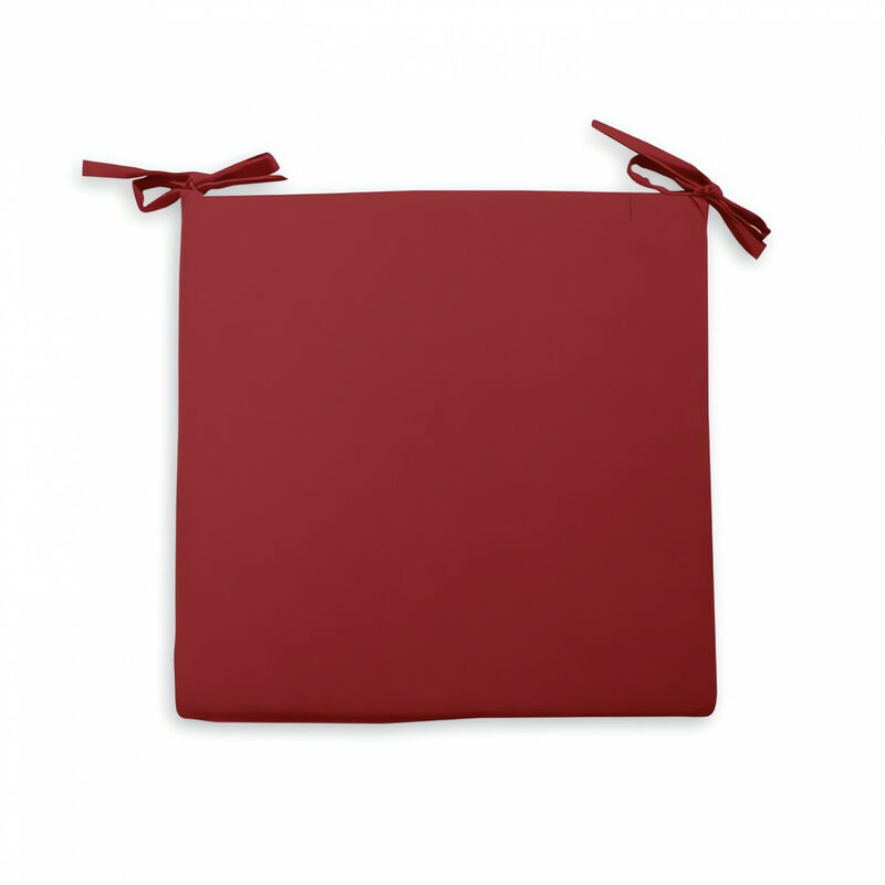 Soleil D Ocre – Dessus de chaise 40x40 cm rouge – Épaisseur 3 cm – Enveloppe 100% polyester – Garnissage mousse polyester – Attaches à nouettes