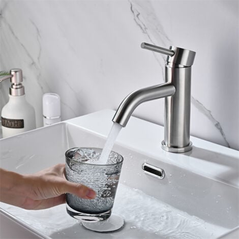 DETBOM Wasserhahn Bad Einhebelmischer Waschbecken Warm und Kaltwasserhähne Badezimmer Waschtischarmatur aus Edelstahl Klassischer Gebürsteter Waschtischhahn