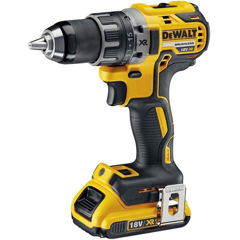Dewalt - Coffret Perceuse 18V. 2Ah + Accessoires - DCK791D2KX-QW - Ce produit de marque est neuf.