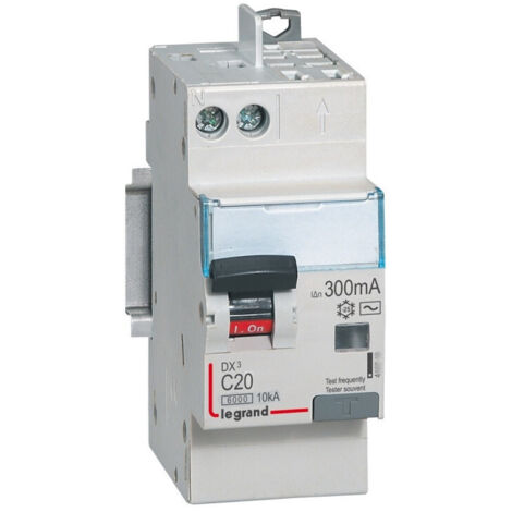Disjoncteur différentiel monobloc DX6000 10kA arrivée haute vis départ haut automatique U+N 230V 20A typeAC 300mA (410834)