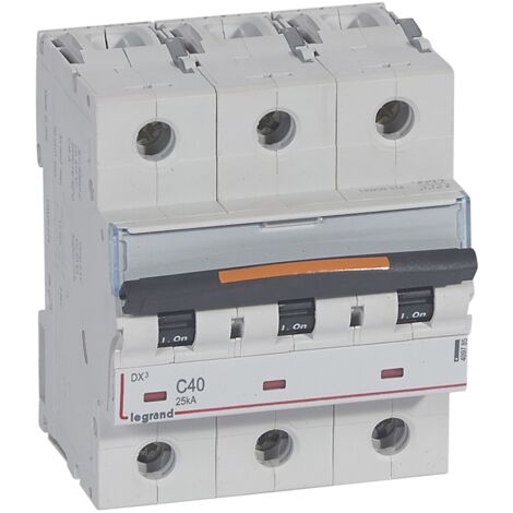 Disjoncteur DX³ 25kA arrivée haute et départ bas à vis 3 Pôles 400V 40A courbe C 4,5 modules LEGRAND 409785