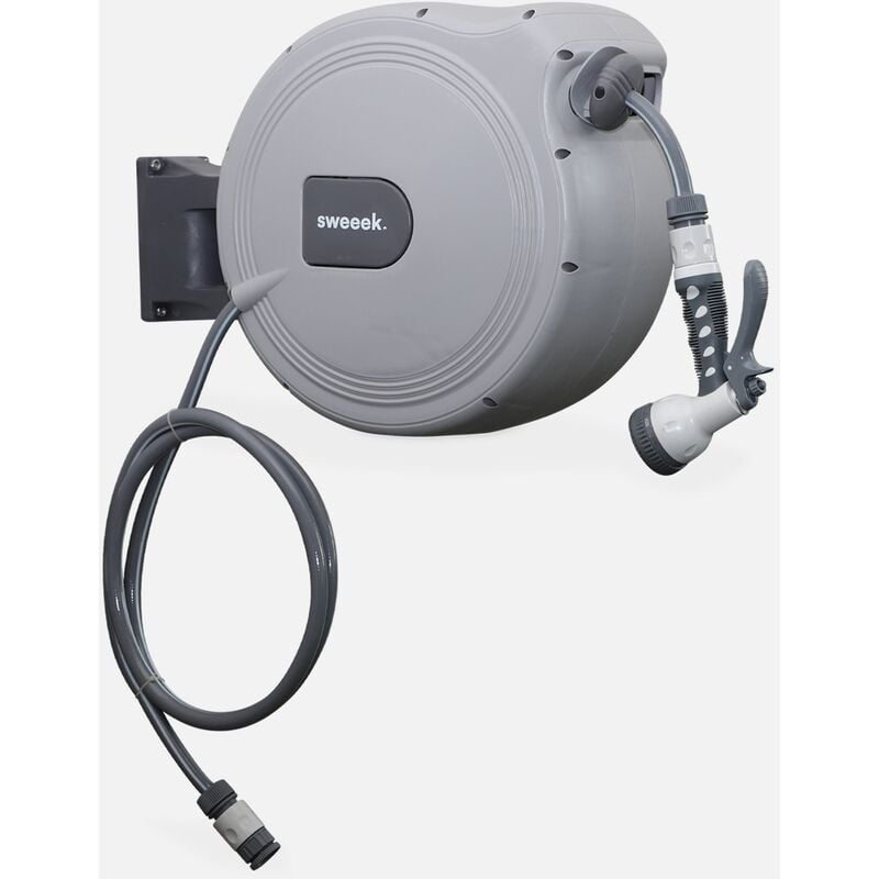 

Dispensador automático de pared de 30 m, enrollador de manguera, acoplamiento y lanza incluidos
