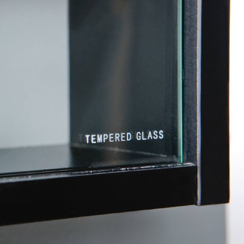 

Vitrina con estantes internos, 10 x 60 x 80 cm, color blanco y negro - Dmora