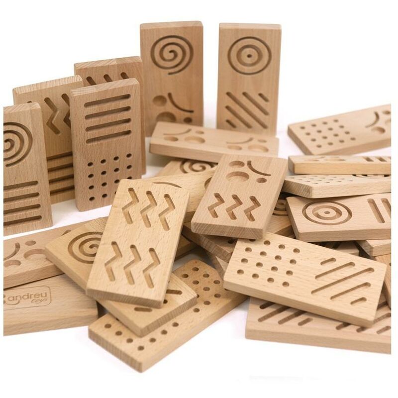 

Domino sensorial gigante hecho de madera natural