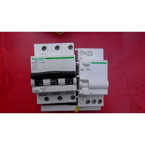 DT40 3P C 20A 300mA-AC SCHNEIDER A9N21576 DISJONCTEUR