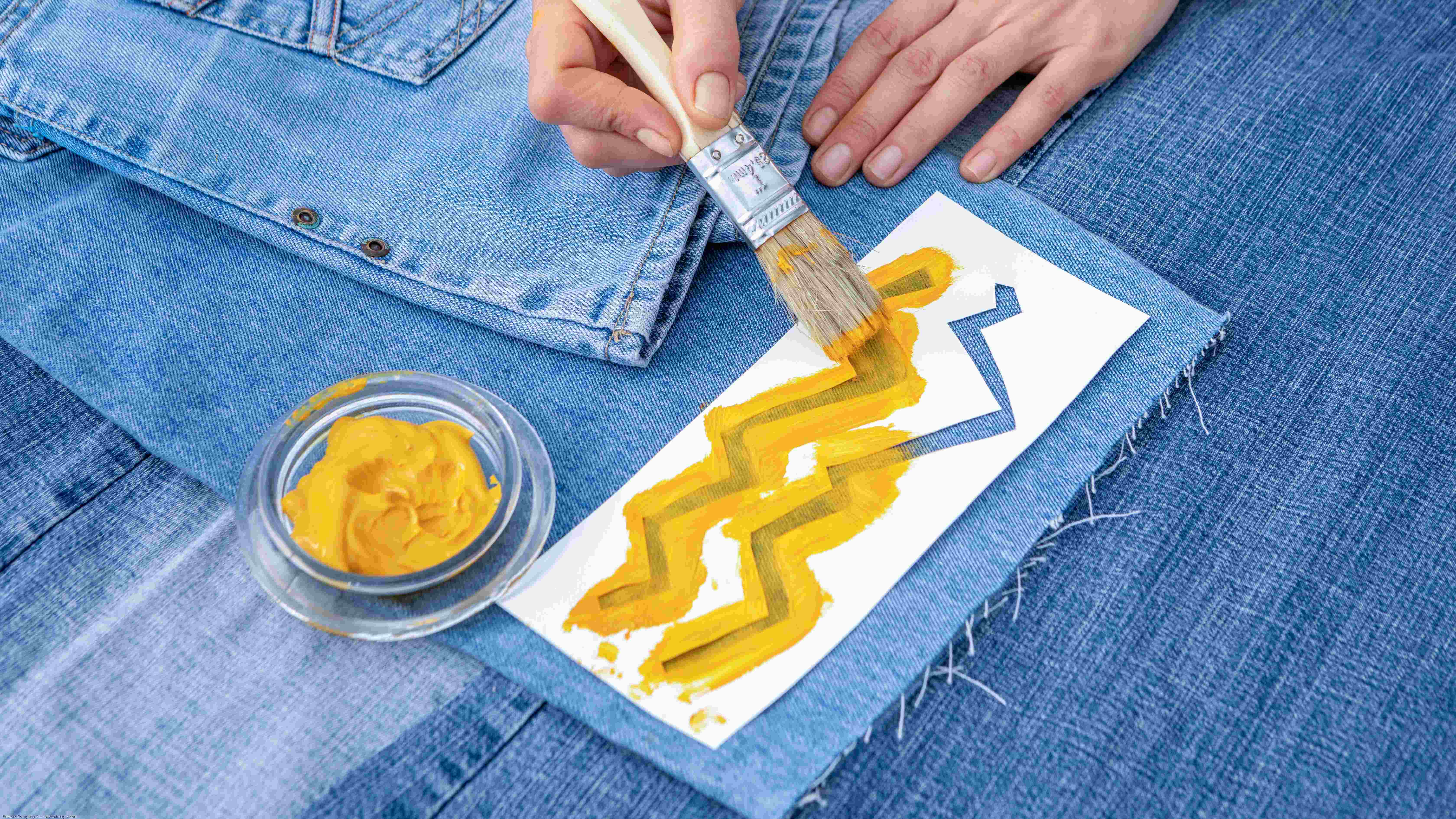 Peinture tissu : comment peindre un tissu ou un textile