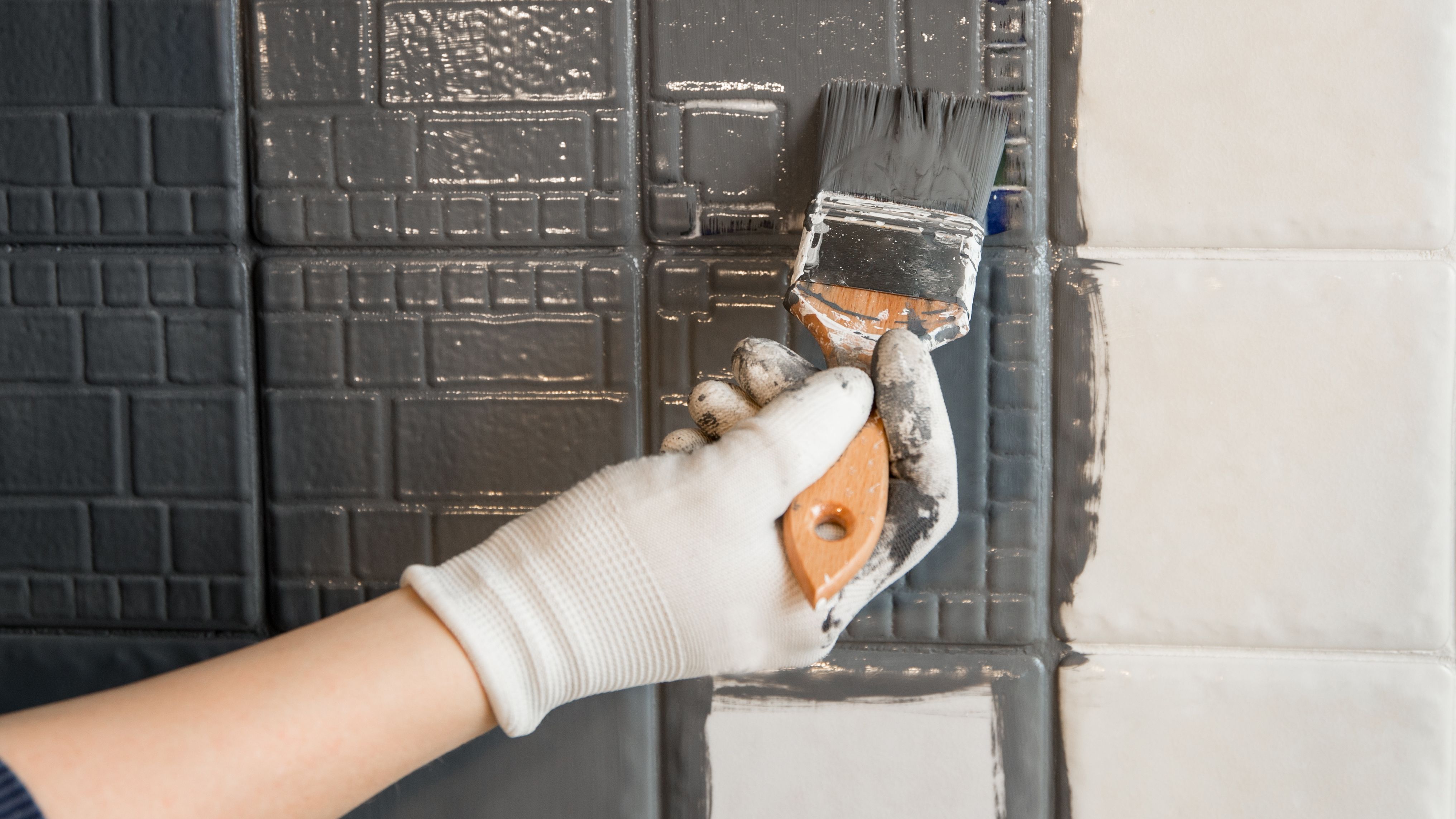 Come scegliere una pittura per la cucina e per il bagno