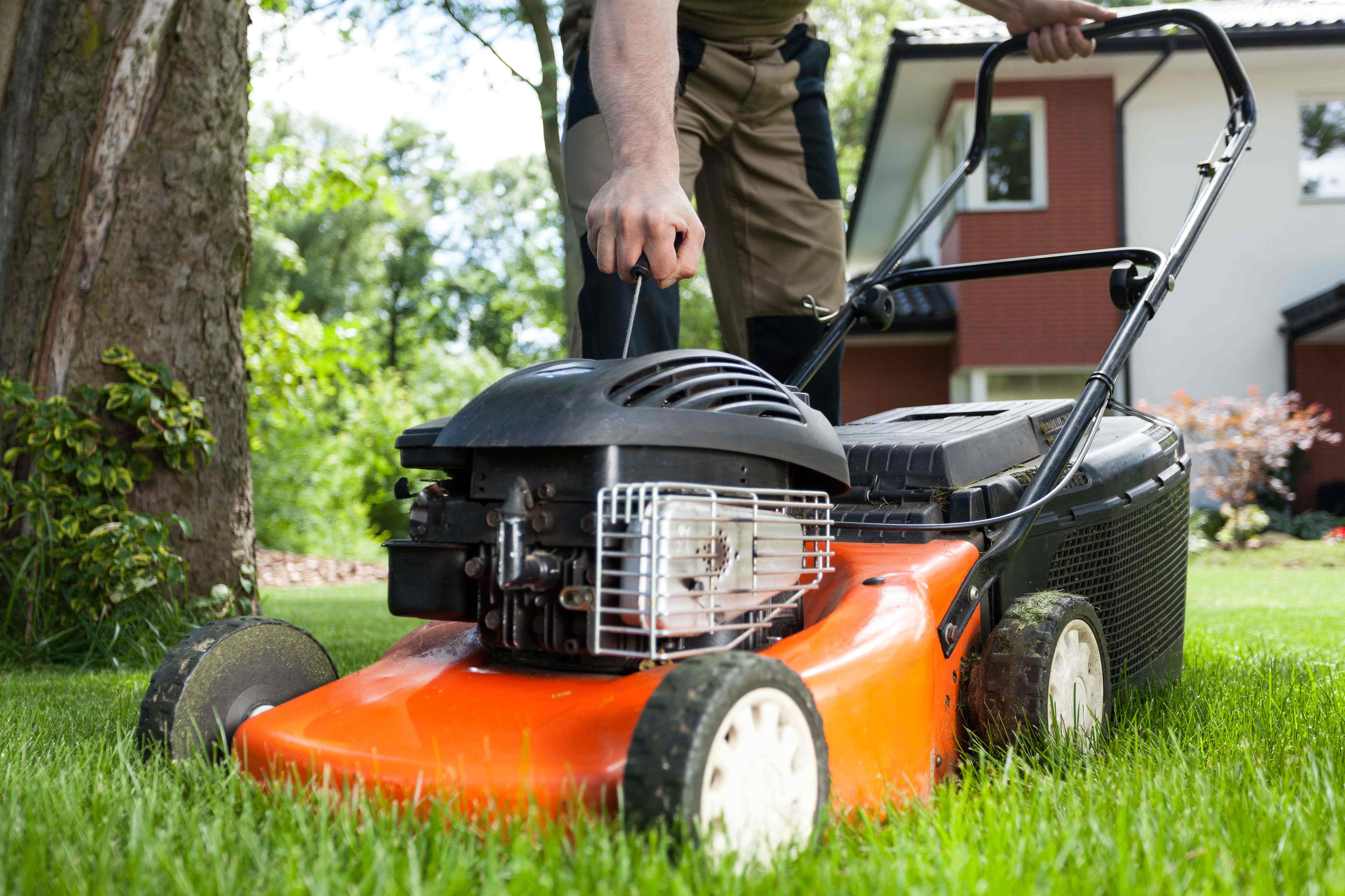 How To Change Your Lawnmower Oil