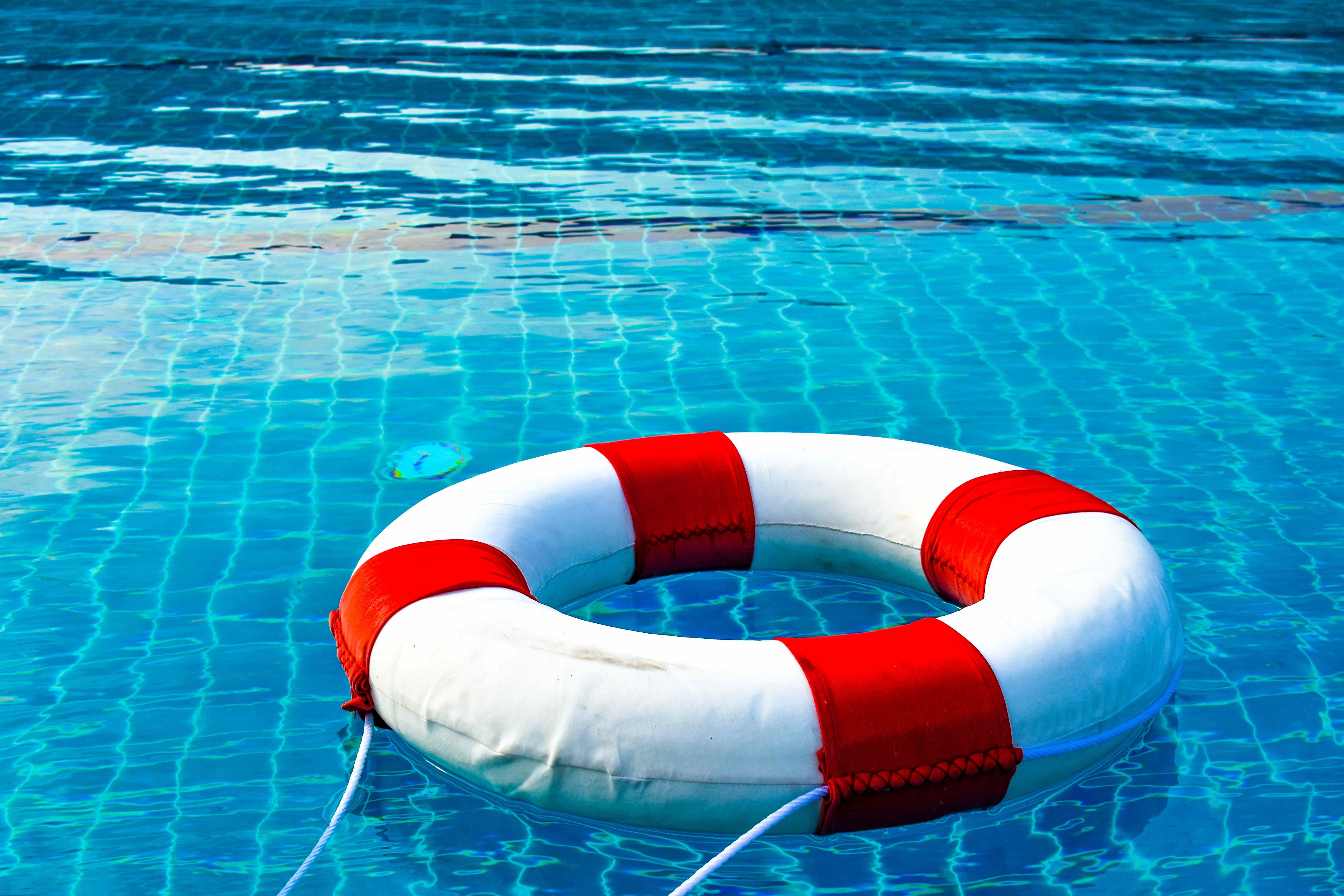 Die richtige Auswahl von Schwimmring und Schwimmflügeln