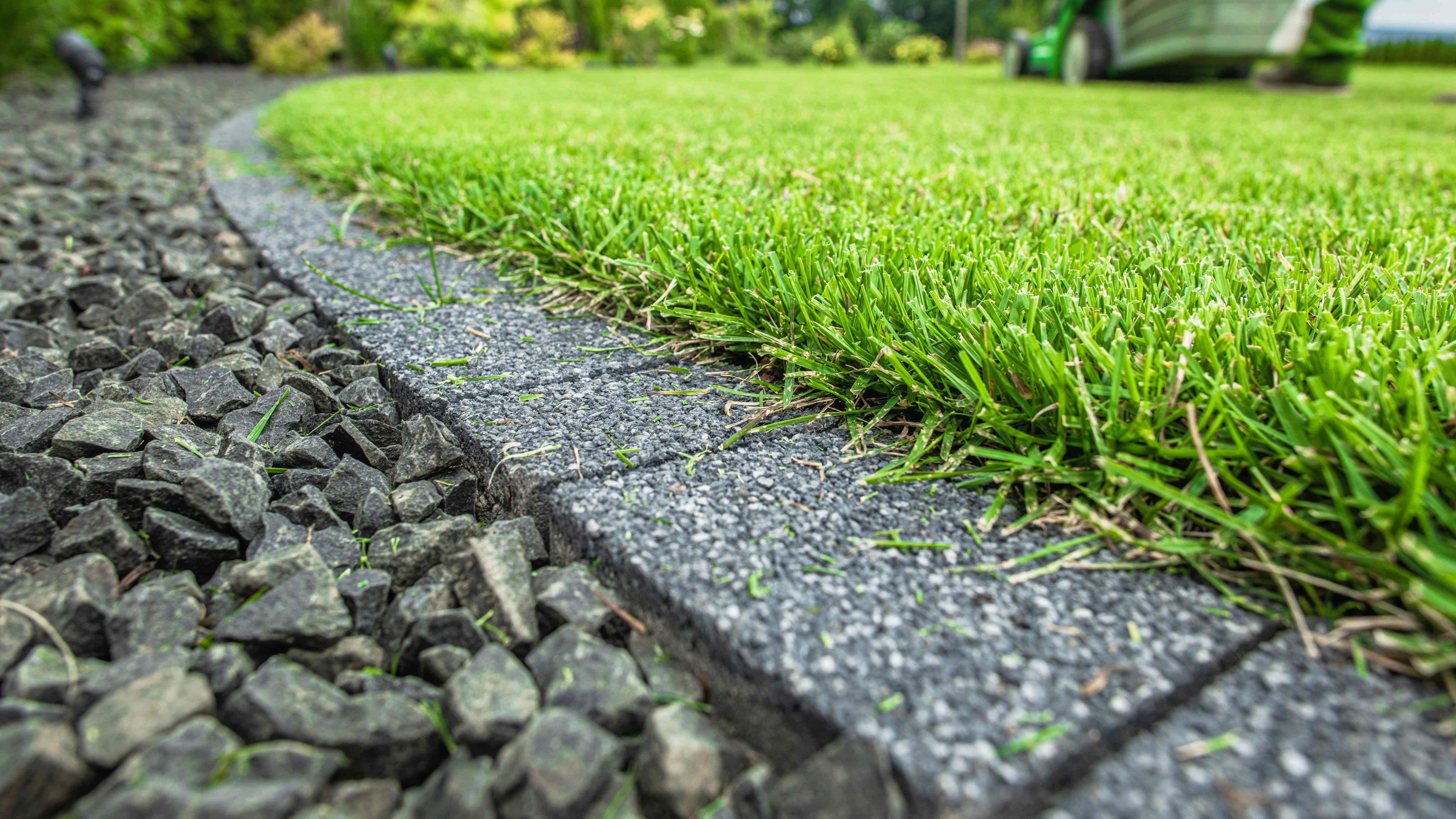 Cómo elegir un bordillo o bordura de jardín