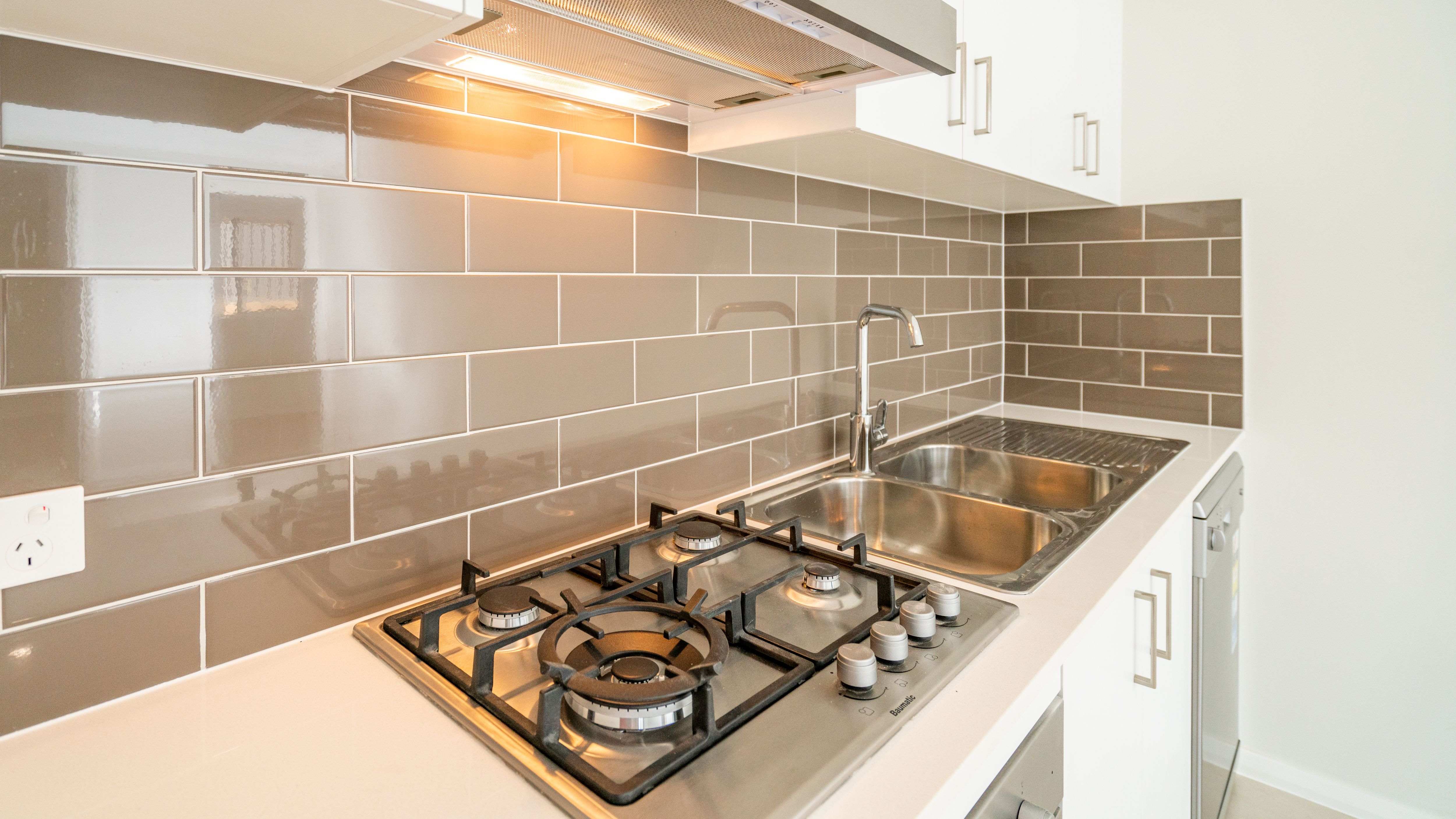Cómo elegir un panel antisalpicaduras de cocina