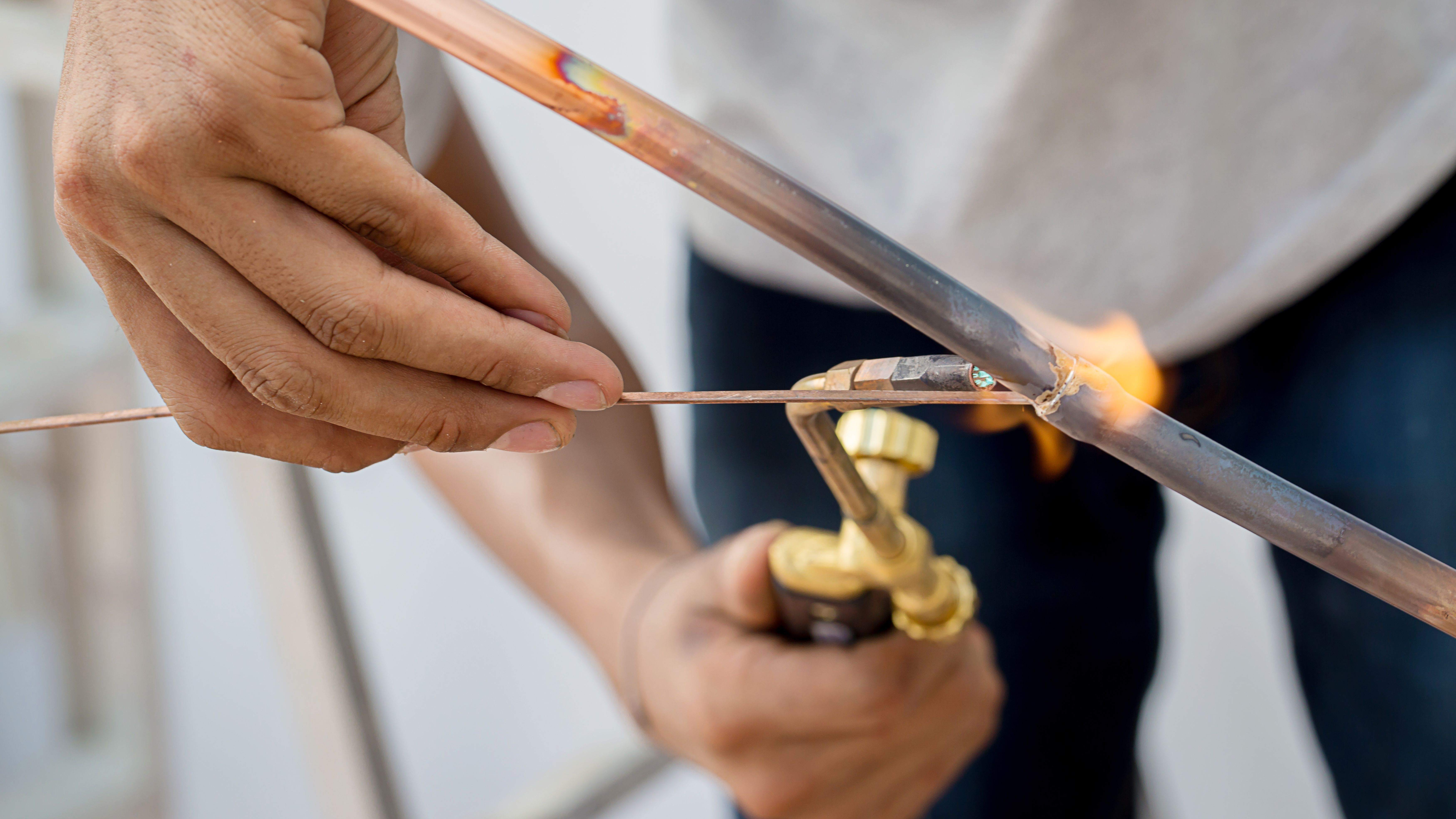 Comment choisir un chalumeau, un coupeur, les manodétendeurs et les raccords pour souder à la flamme