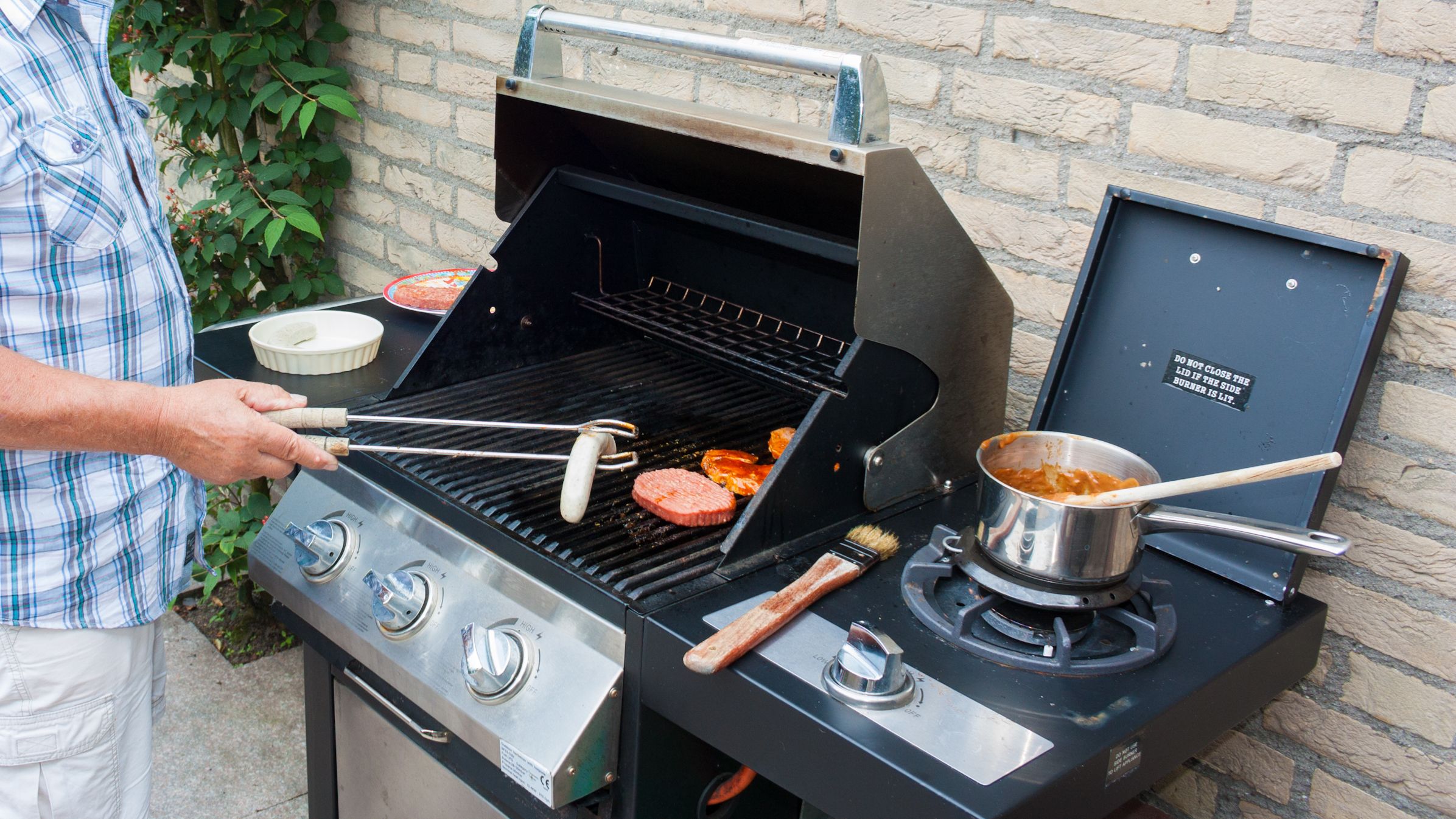 Cómo elegir una barbacoa de gas o de carbón