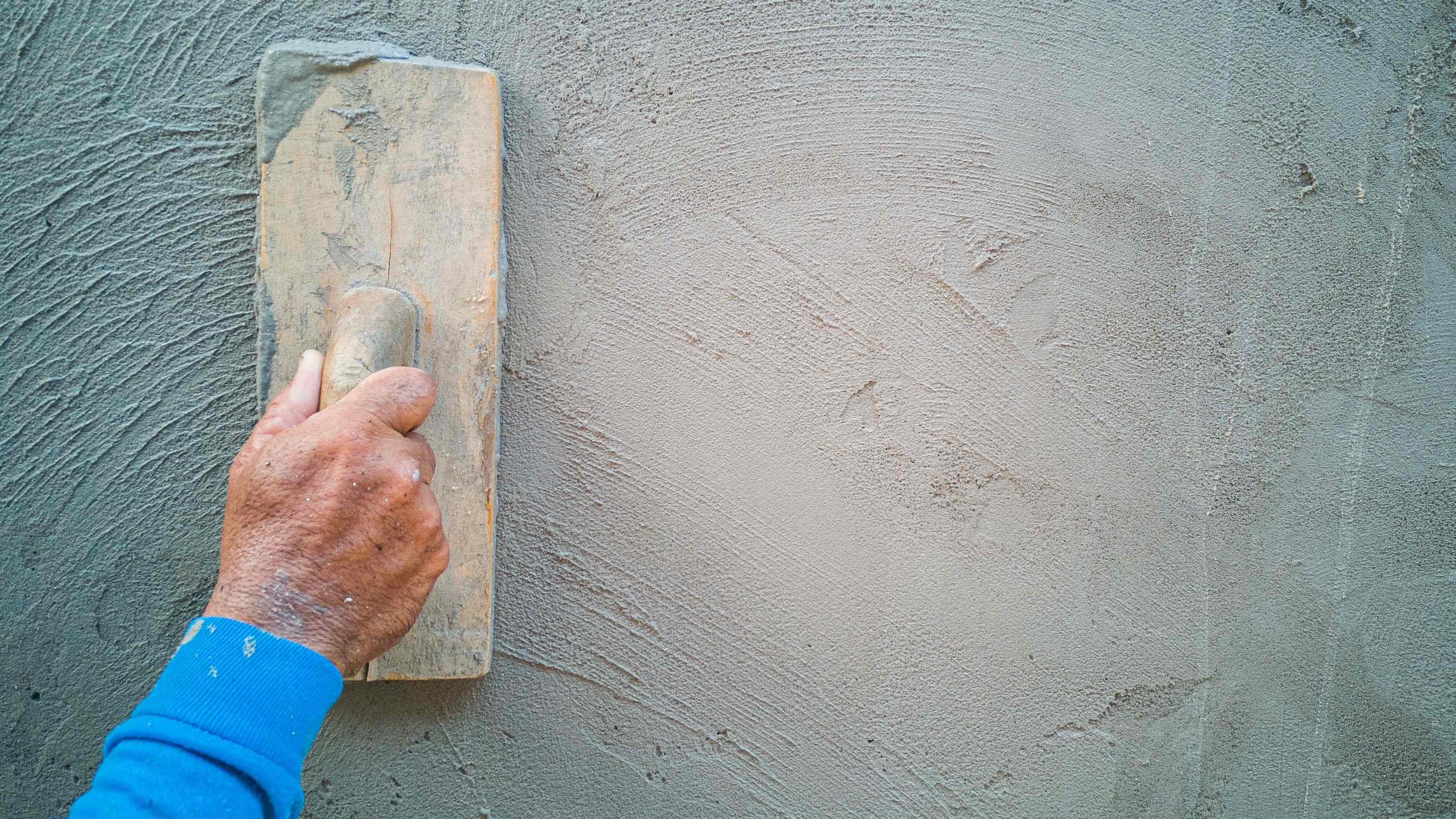Comment créer un effet béton sur un mur