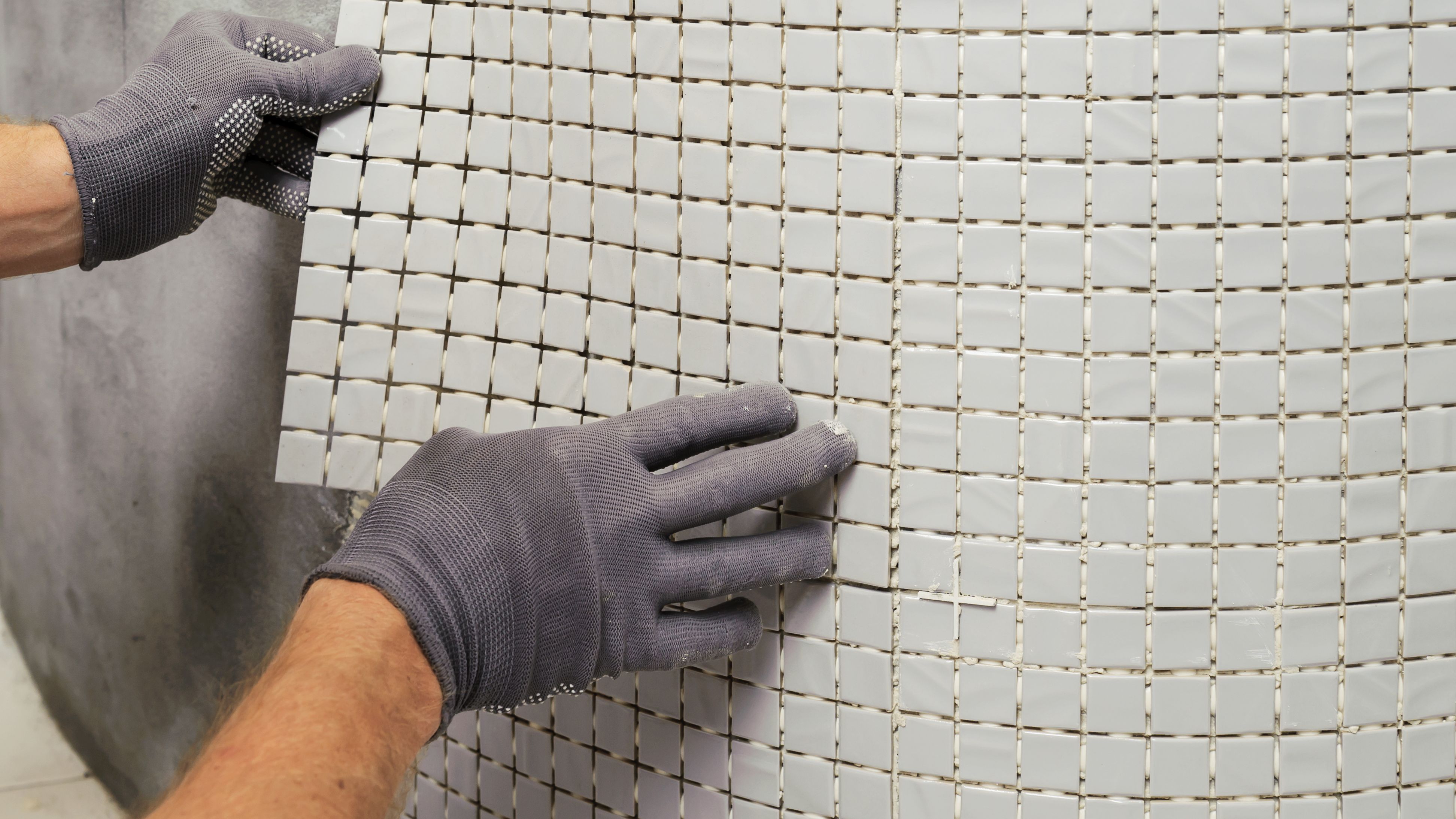 Comment poser de la mosaïque dans une salle de bains
