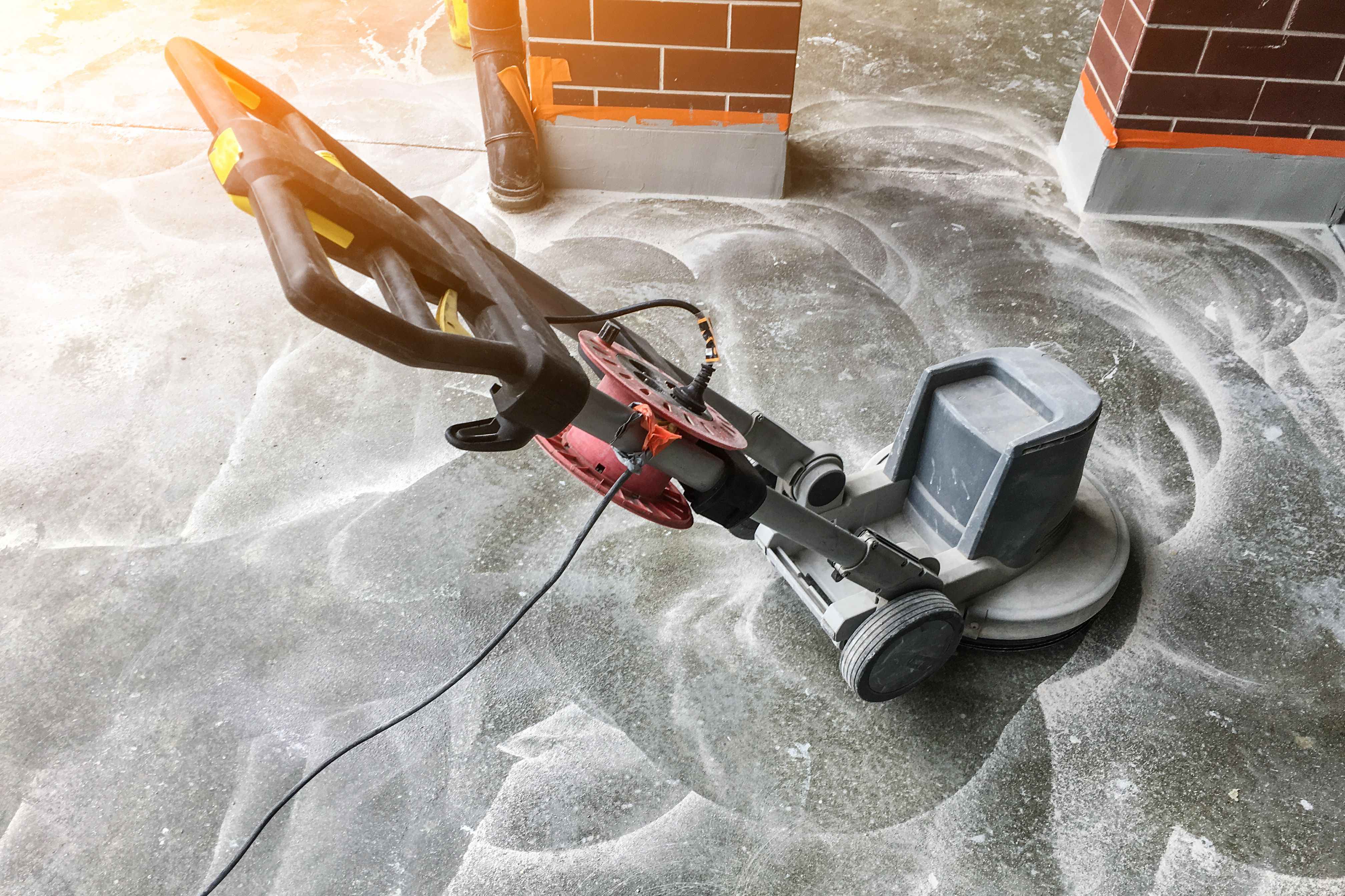 Caratteristiche di piedi, ruote e rotelle dei mobili