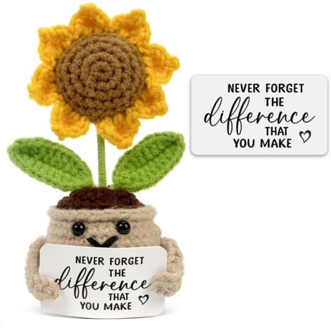 Eine gehäkelte Sonnenblume, ein ideales Geschenk zum Muttertag, ein schönes Geburtstagsgeschenk für Mama, ein Dankeschön-Geschenk für Lehrer, Kollegen, Freunde und zum Dekorieren mit Sonnenblumen.
