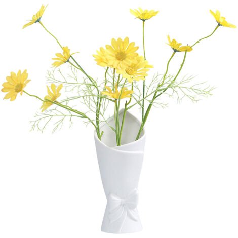 Elegante jarrón de cerámica blanca con superficie esmaltada mate, disponible en 2 tamaños (10 x 22 cm y 9 x 22 cm), ideal para decorar salones u oficinas.