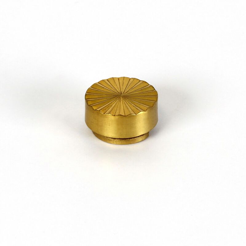 

REI - Embellecedor de Tornillos para Sujeción de Espejos | Estilo Funcional | Fabricado en Latón | Acabado en Oro | Medidas 134*92*80 mm | Sistema de