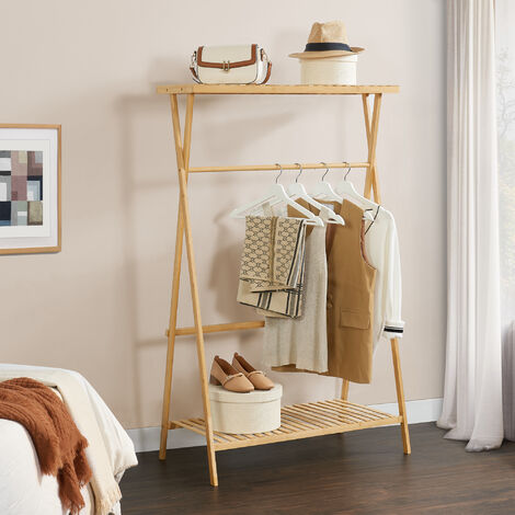 [En.Casa] – Portant à vêtements bambou 140 x 90 x 45 cm – Barre de penderie – 2 étagères pour rangement chaussures – Naturel