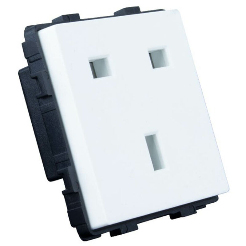 

Enchufe Tipo G (UK) 16A IP20 Blanco Serie Modern Blanco | IluminaShop