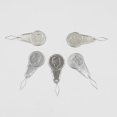 Enfile-aiguilles 5 pièces pour machines à coudre et couture à la main, finition argentée, métal avec boucle en aluminium et acier à ressort