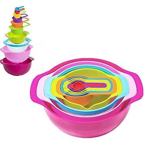 Ensemble de 10 pièces comprenant un bol mélangeur, une passoire, un filtre à mailles, une tasse à mesurer et une cuillère.