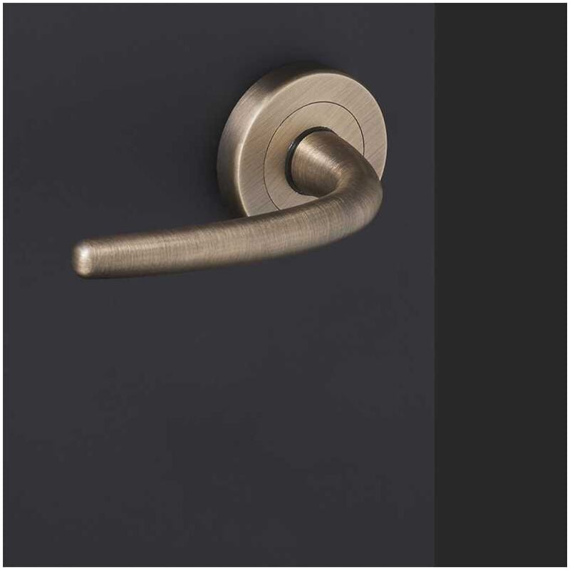 Ensemble de Poignées sur Rosaces en Laiton - DCG - Modèle Obione - Bronze Vieilli