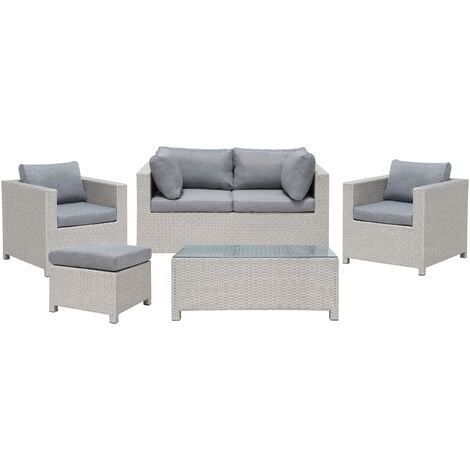 Ensemble Salon de Jardin ou Terrasse Table Basse Canapé et 2 Fauteuils en Rotin Robuste avec Coussins Gris Design Classique et Universel Beliani - Gris