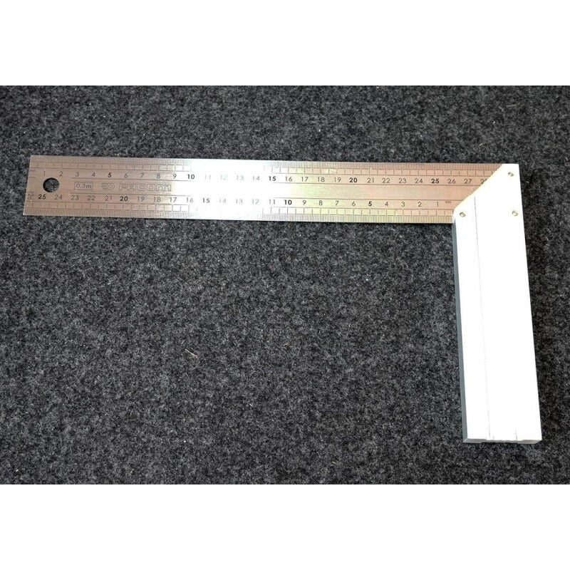 Derancourt - Equerre de menuisier longueur 300mm 45-90° gravure profonde 2 faces anti reflets facom DELA.1223.03