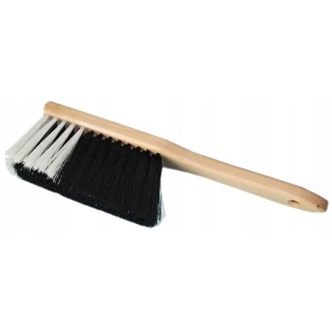 Escoba de madera barnizada con cerdas de nailon, longitud 28,5 cm.