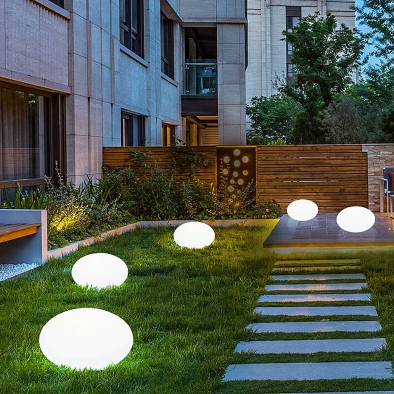 

Esfera ovalada luminosa LED RGBW Recargable 1.2W IP65