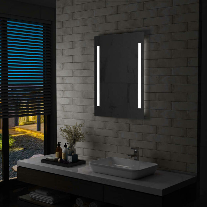 

Espejo de pared de baño con LED 60x80 cm - Plateado