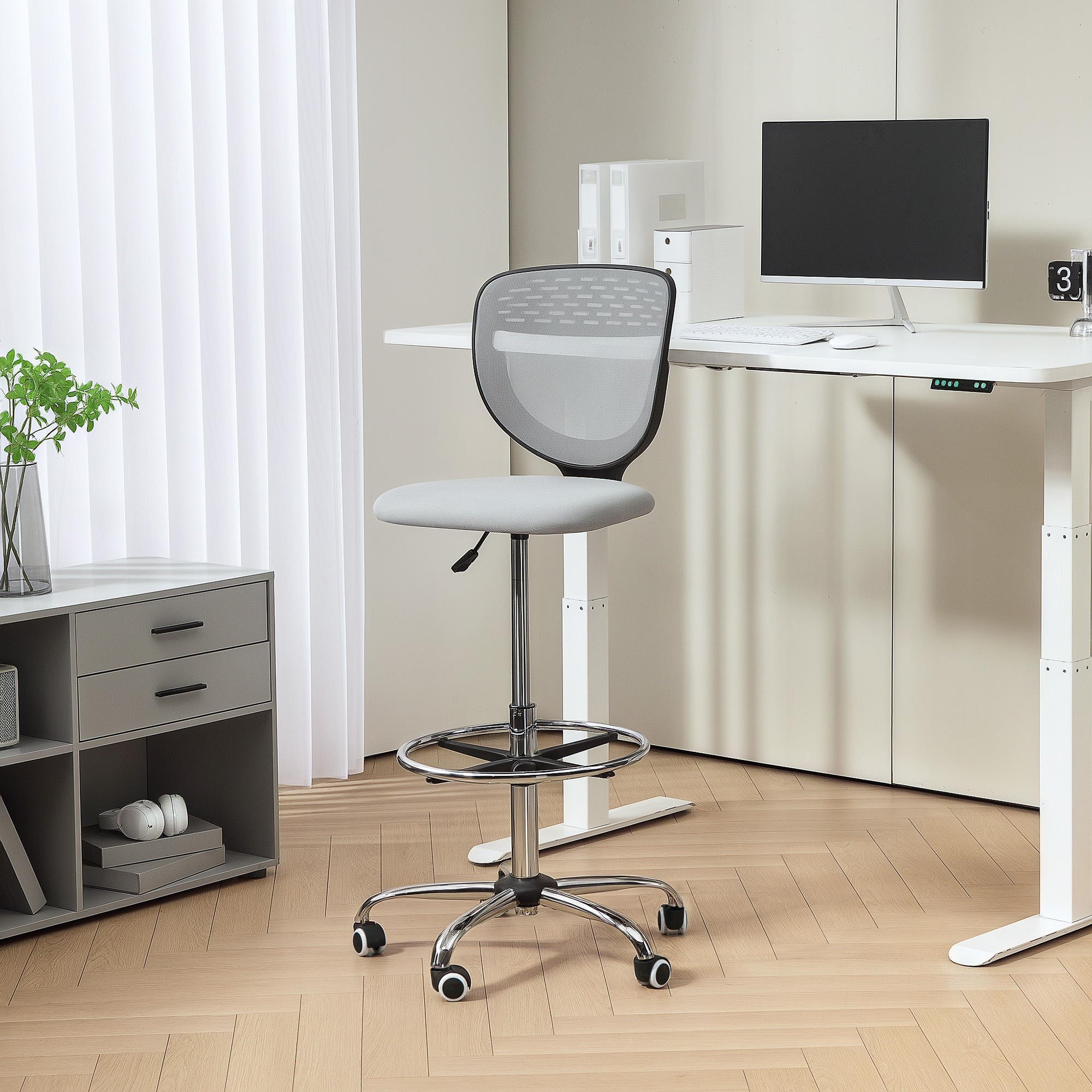 Assise rembourrée et dossier ergonomique en maille