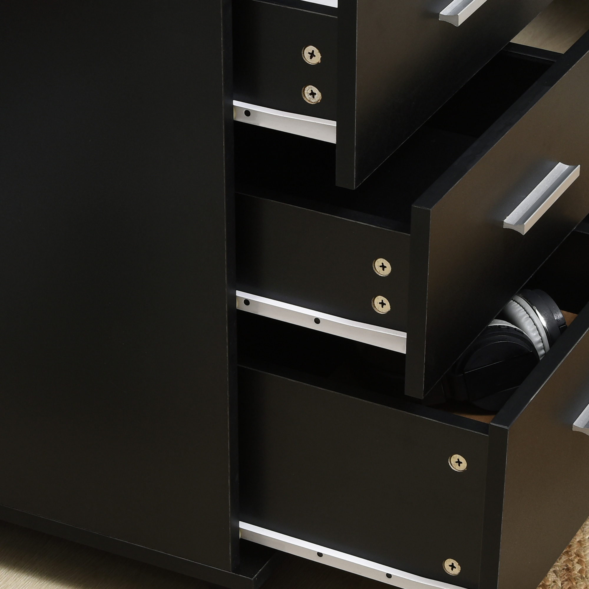 T1003-01-08008 image 5