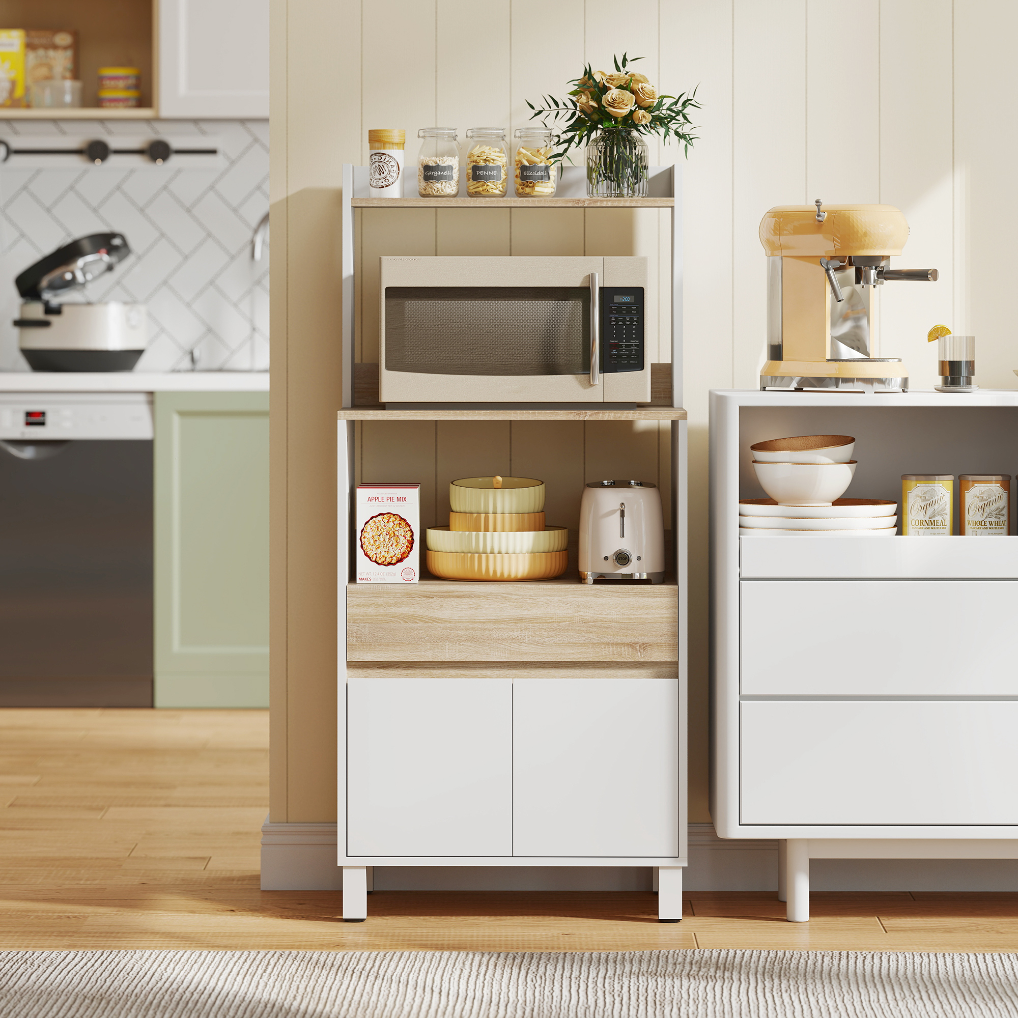 Mueble para microondas en una cocina pequeña