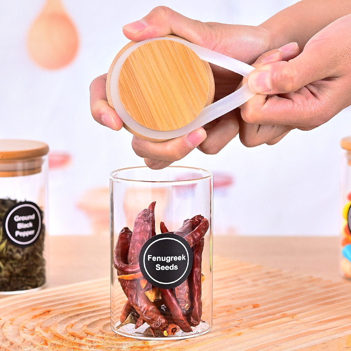 Étiquettes autocollantes pour identifier les condiments
