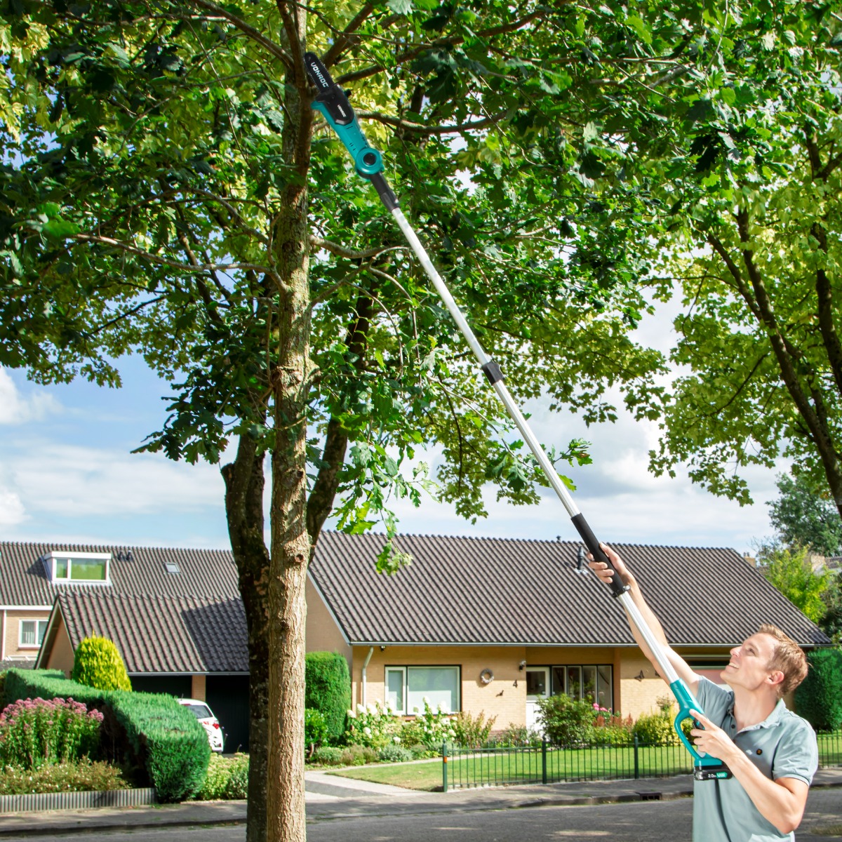 VONROC S_CS504DC Motosega telescopica 20V - 200 fino a 260 cm. Con batteria e caricatore rapido