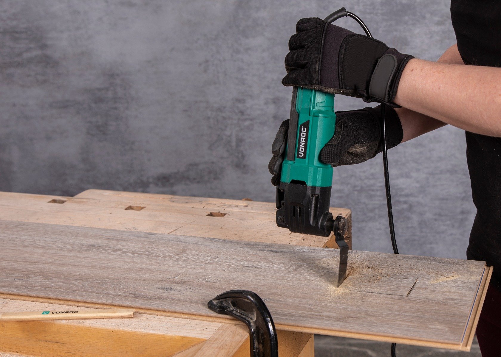 VONROC OT502AC Strumento oscillante multifunzione elettrico 300W