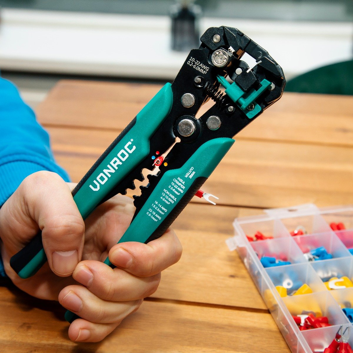 VONROC WS502XX Spelafili|Crimpatrice automatica professionale. Include Set di accessori da 270 pezzi