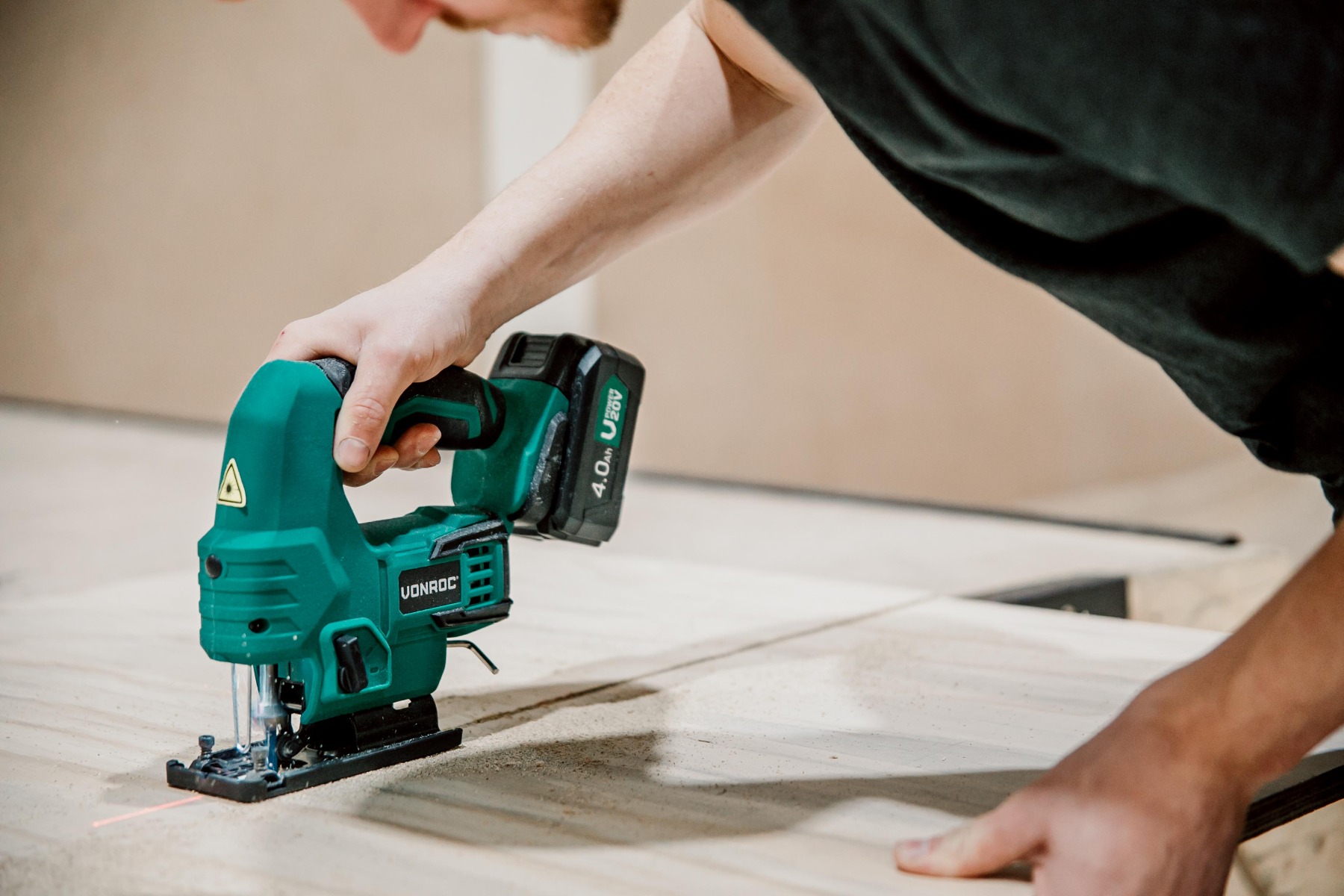 VONROC S3_JS501DC Seghetto alternativo a batteria 20V. Incl. 1 batteria 4.0Ah