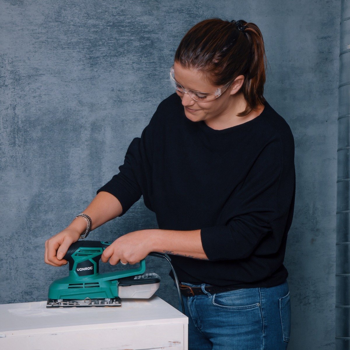 VONROC OS501AC VONROC Levigatrice orbitale 240W - 90x187cm