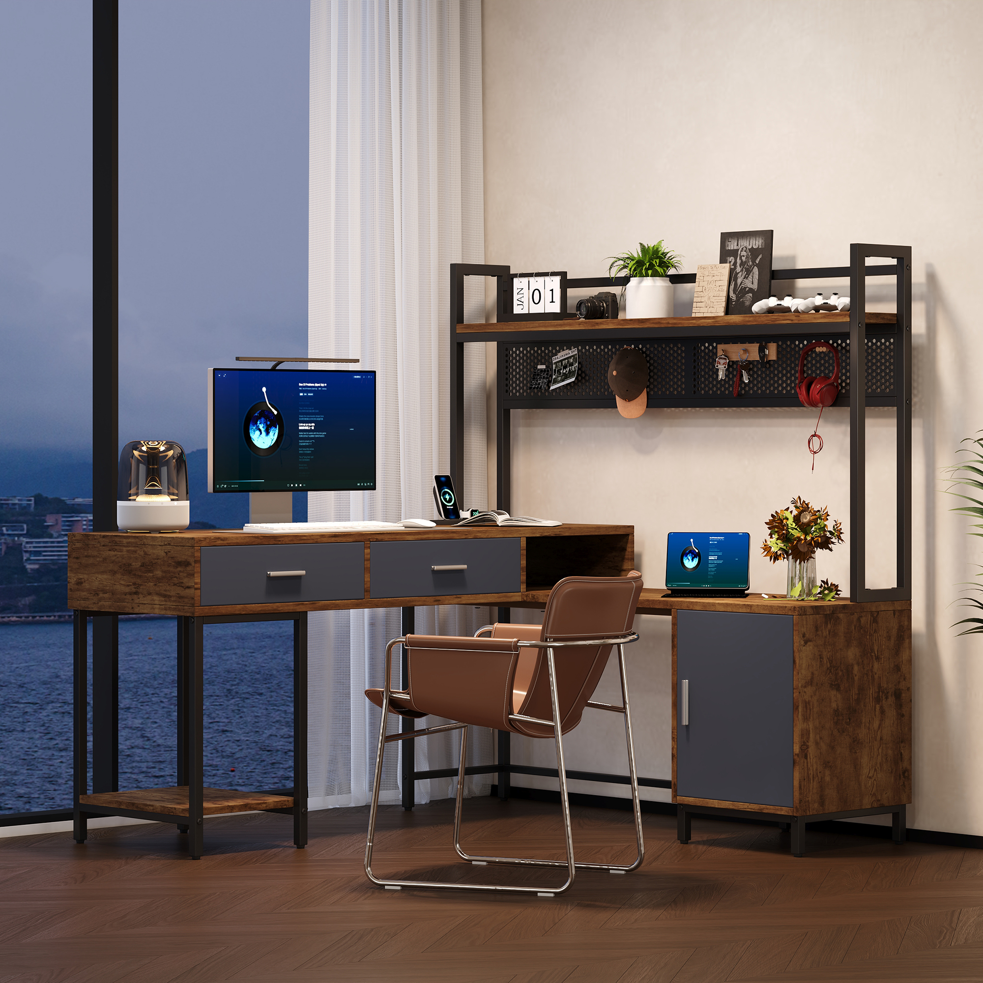 Bureau d’angle en L 140 x 140 cm, bureau informatique avec 2 tiroirs, armoire, étagères et panneau grillagé, Noir et effet bois