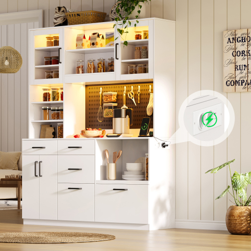 Meuble de cuisine avec prises secteur et ports USB intégrés