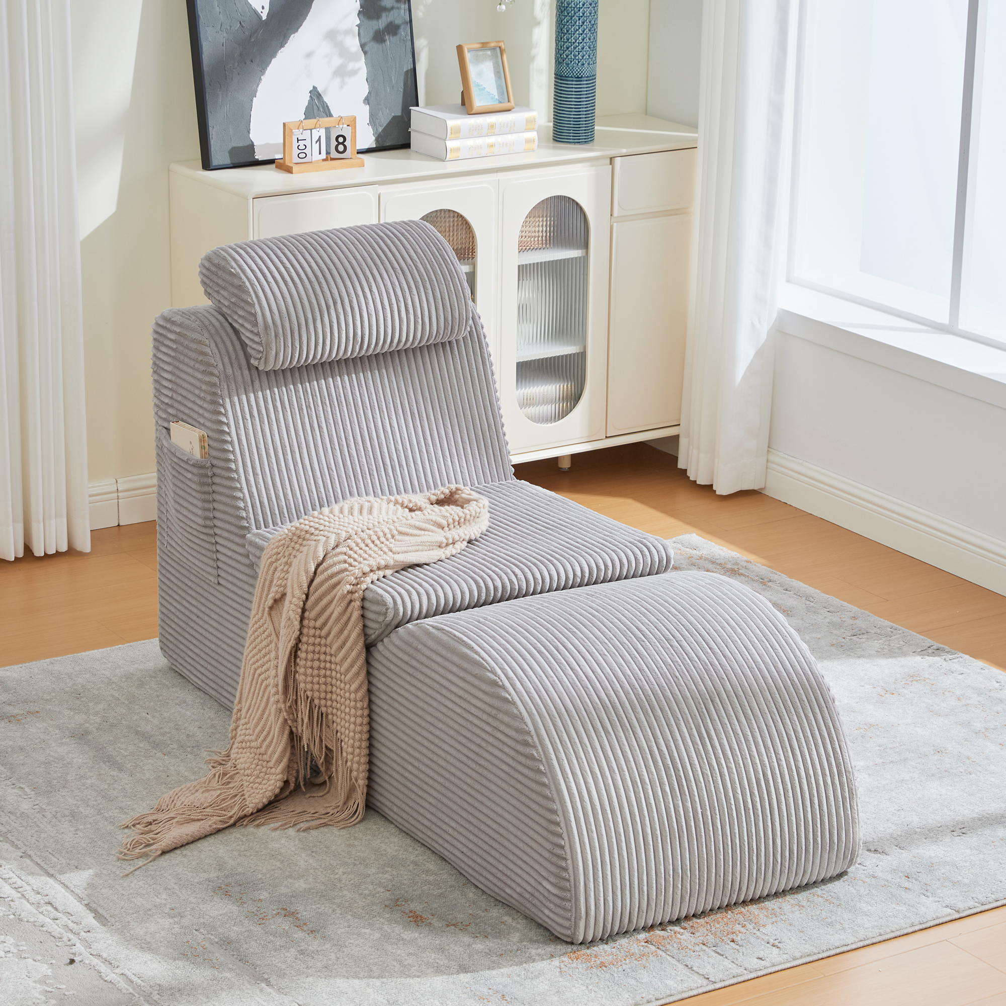Moderner Freizeit-Sessel mit einzigartigem Design,