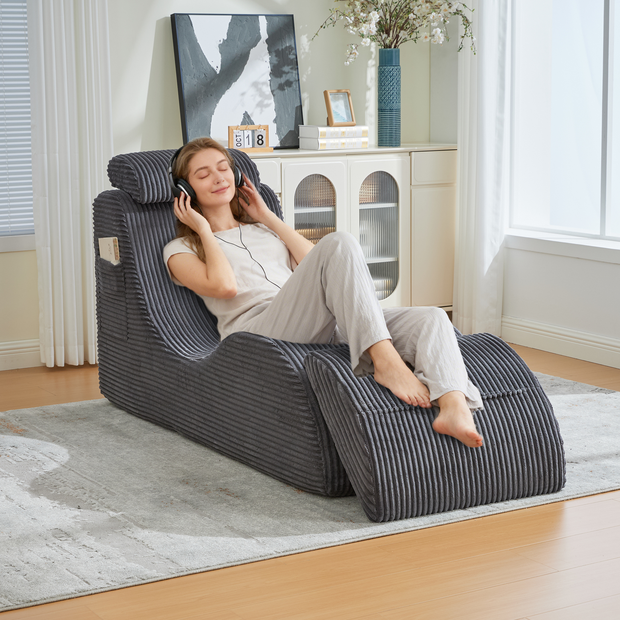 Moderner Freizeit-Sessel mit einzigartigem Design,