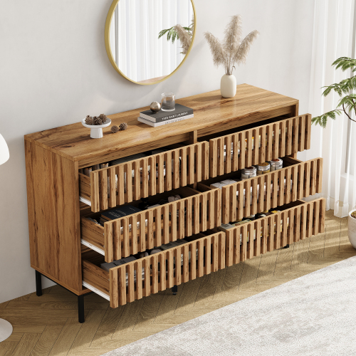 Détails des tiroirs et du design ajouré
