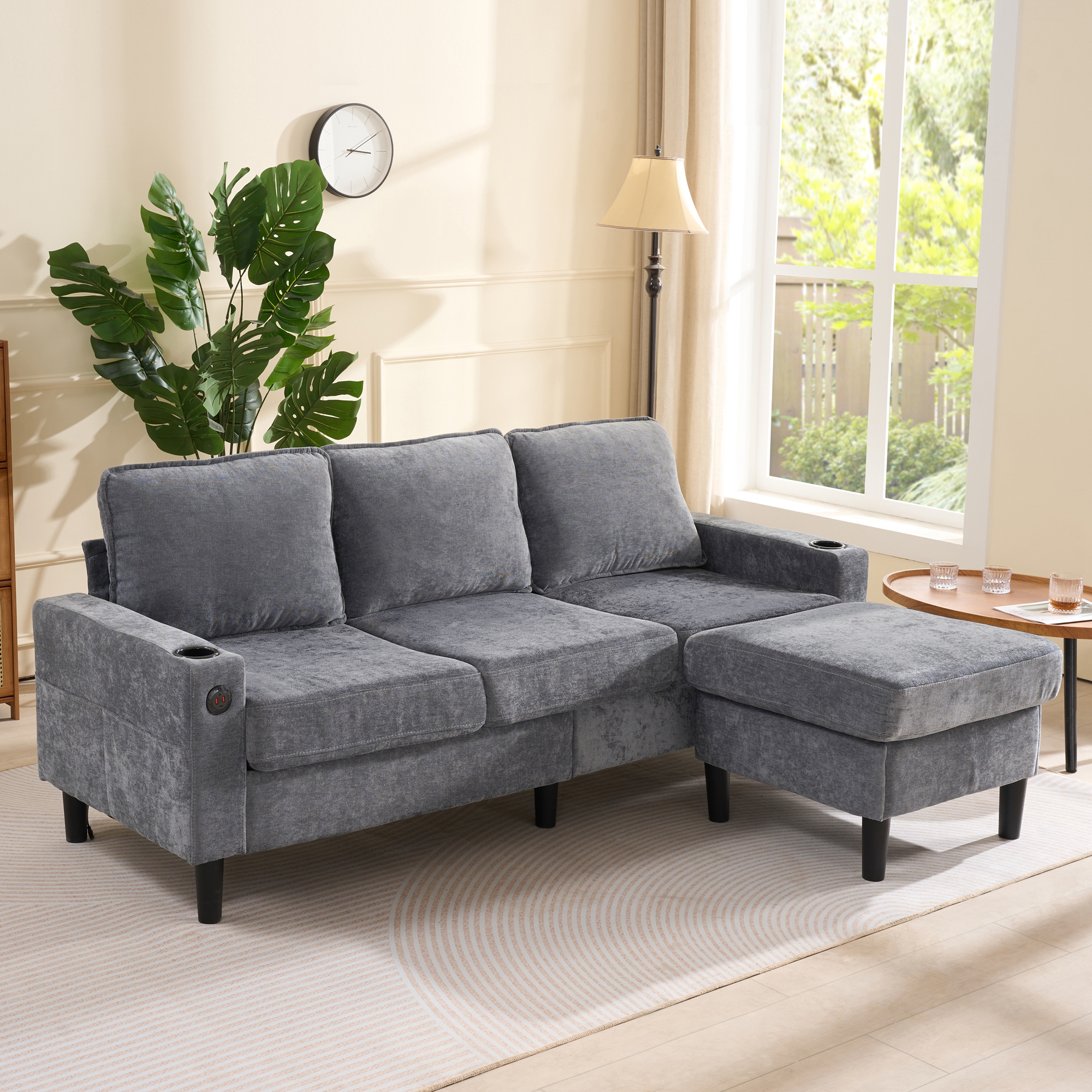 Gepolstertes Sofa und Couch mit USB- und Typ-C-Ans