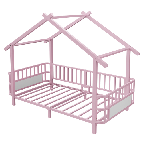 Barrières latérales semi-ouvertes du lit enfant maison